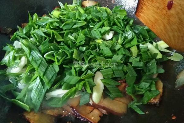 蒜苗炒薰肉的做法图解6
