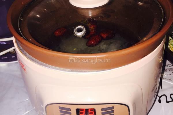 银耳雪梨莲子羹的做法图解12