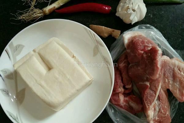 红烧肉沫豆腐的做法图解1
