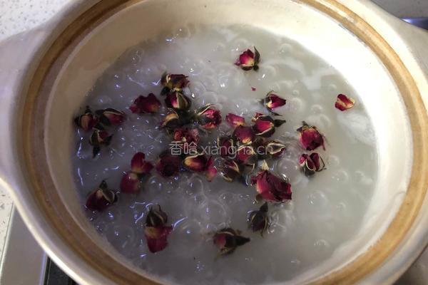 玫瑰薏米粥的做法图解5