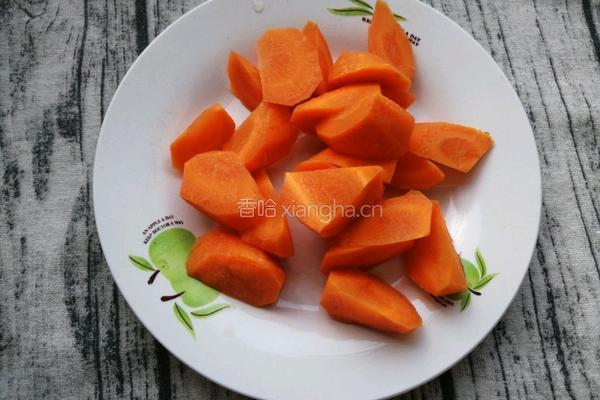 玉米鸭腿煲的做法图解3