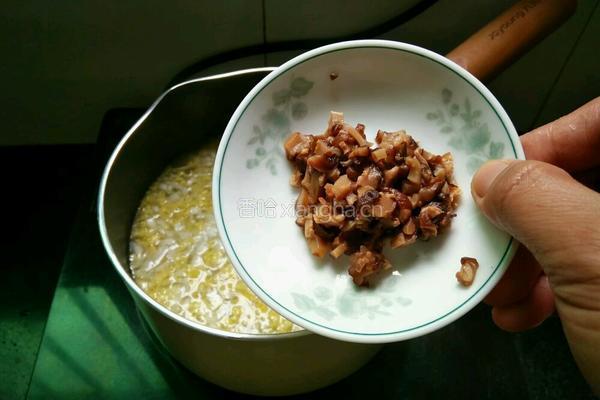猪扇骨汤娃娃菜汤面的做法图解5