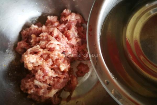 脆肉馅虾仁烧卖的做法图解3