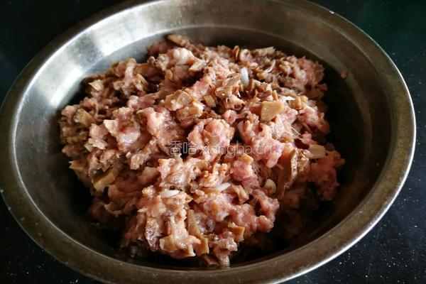 脆肉馅虾仁烧卖的做法图解6