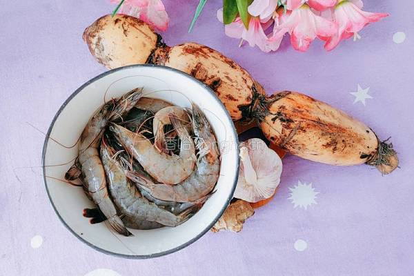 虾仁炒藕丁的做法图解1