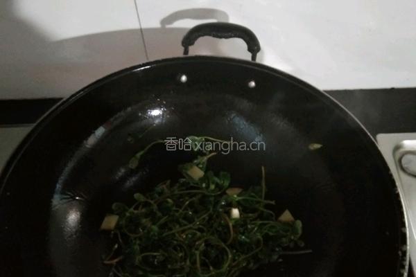 马齿苋炒鸡蛋的做法图解5