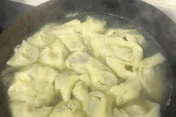 凉拌馄饨 猪肉香菜的做法图解4