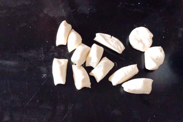 香油鸡肉煎饺的做法图解8