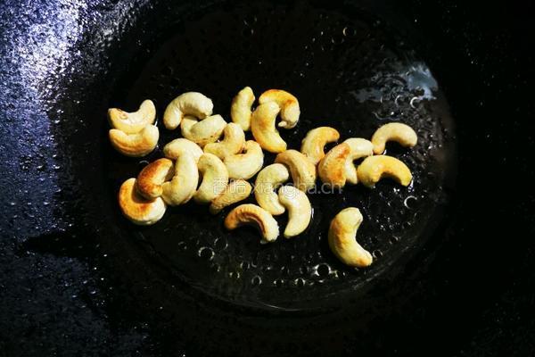 腰果虾仁的做法图解2