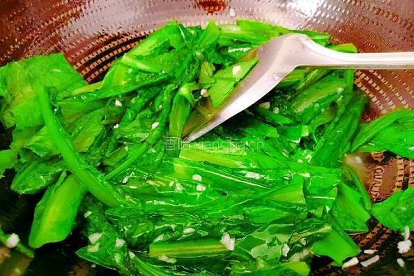 蒜茸油麦菜的做法图解11