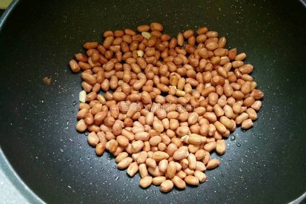 下酒菜花生米的做法图解4