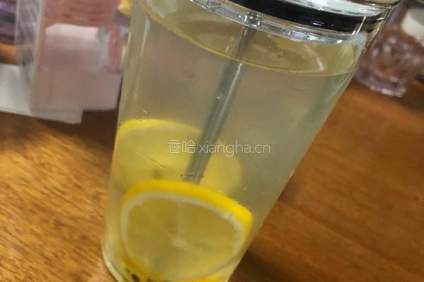 百香果蜂蜜柠檬水的做法图解12