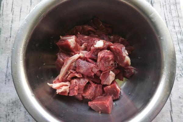 土豆豆角炖牛肉的做法图解2