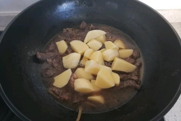 土豆豆角炖牛肉的做法图解11