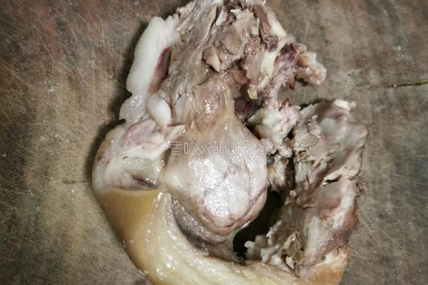 凉拌猪头肉的做法图解1