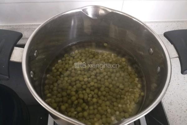 金玉满堂（豌豆炒玉米）的做法图解6