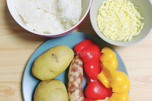 腊肠土豆米饭披萨（平底锅版）的做法图解1