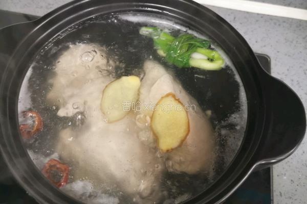 三鲜鸡汤米线的做法图解3