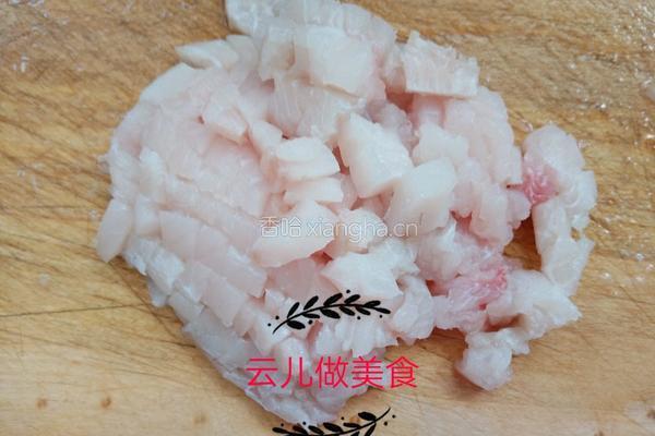 秋季养生鲷鱼丸子汤的做法图解4
