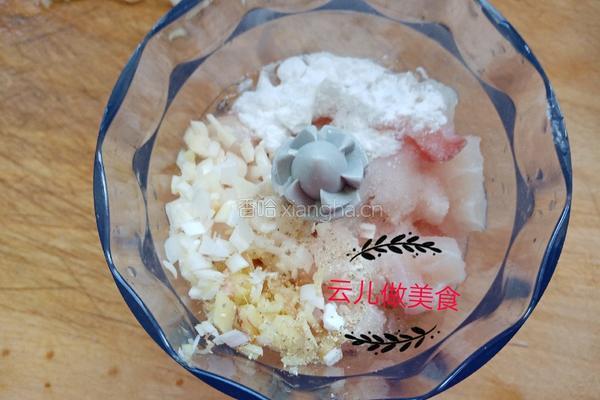 秋季养生鲷鱼丸子汤的做法图解5