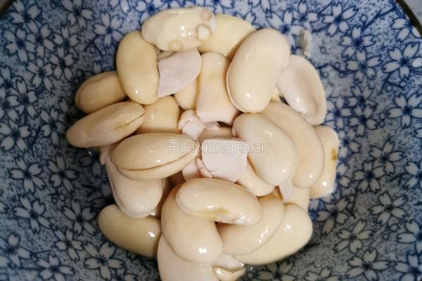莲子红枣小米粥的做法图解8