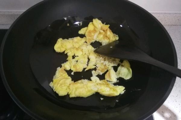 韭菜花炒鸡蛋的做法图解8