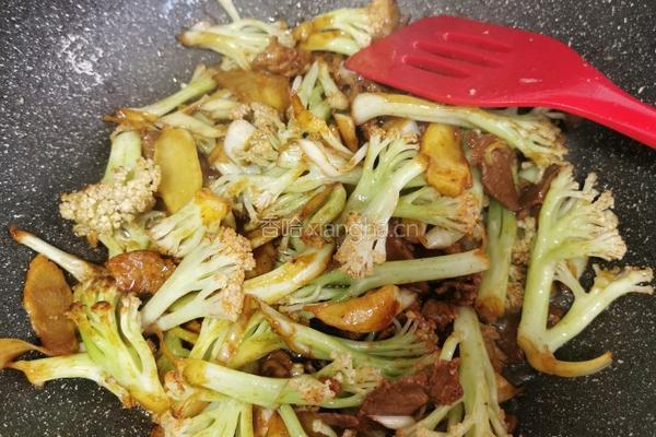 菜花炒肉的做法图解16