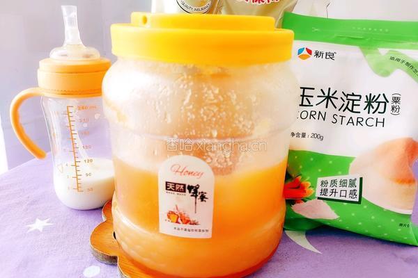 蜂蜜奶香煎饼的做法图解1