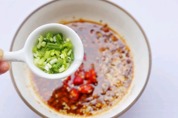 爆好吃的万能辣椒油的做法图解9