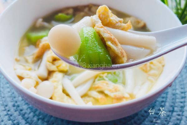 金黄鲜美的丝瓜鸡蛋菌菇汤，简单又低脂，全家都喜欢的做法图解11