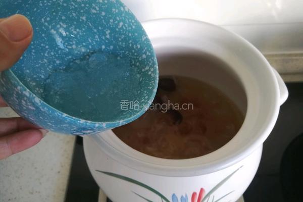 银耳桃胶雪燕羹的做法图解9