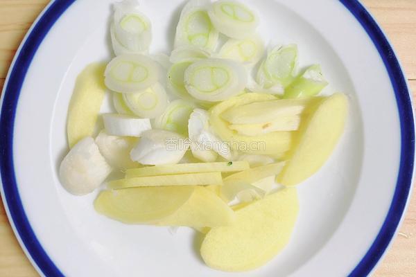 酱烧香菇卤肉饭的做法图解6