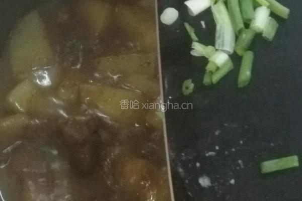 土豆炖五花肉的做法图解10