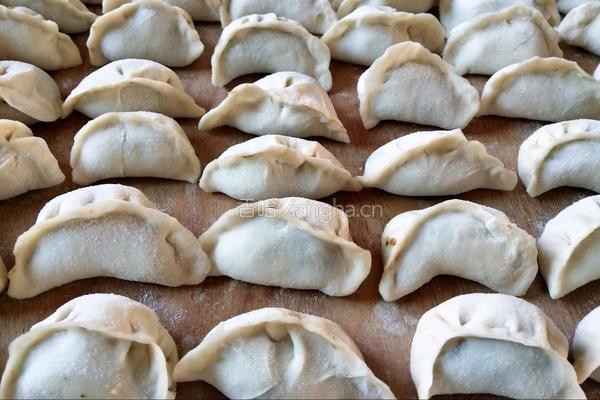 猪肉芹菜饺子的做法图解11
