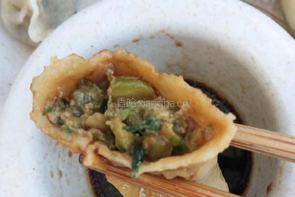 猪肉芹菜饺子的做法图解14