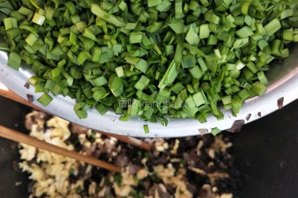 素三鲜虾仁饺子的做法图解8