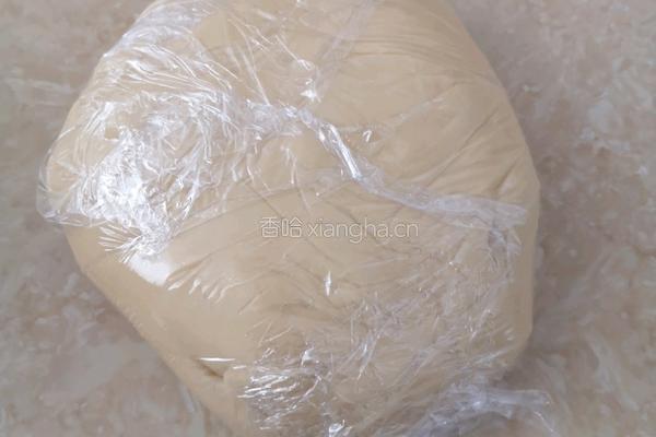广式莲蓉蛋黄月饼的做法图解7
