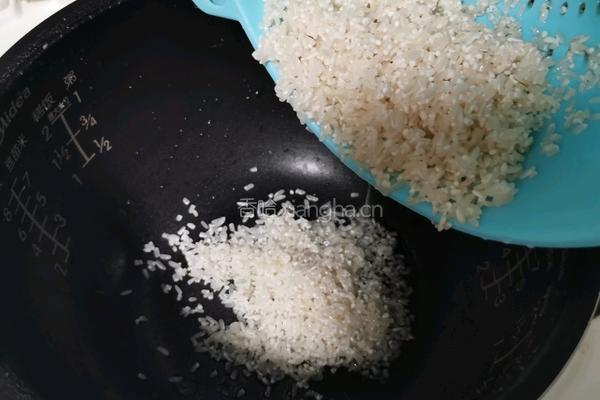 桂圆红枣粥的做法图解5