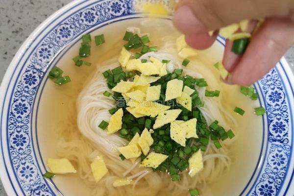 酸汤龙须面的做法图解18