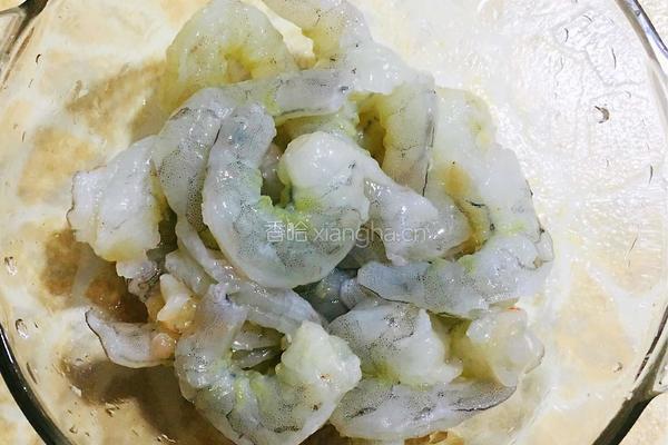 虾仁玉米的做法图解3
