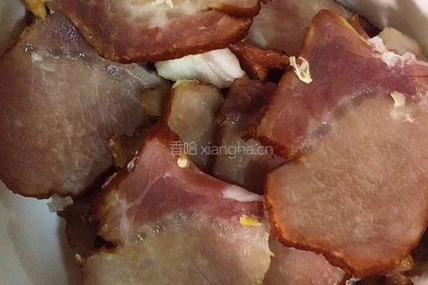 彩椒炒腊肉的做法图解2