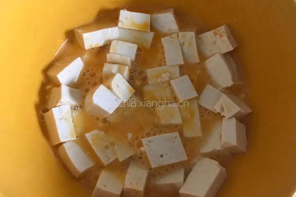 西红柿炒豆腐鸡蛋的做法图解3
