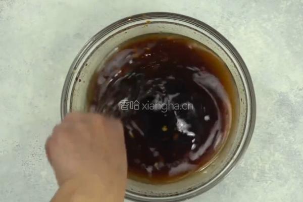 韩式烤肉味智利三文鱼块的做法图解1
