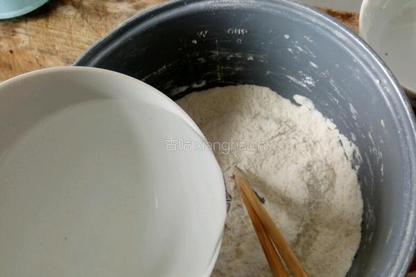 肉沫青南瓜包子的做法图解2