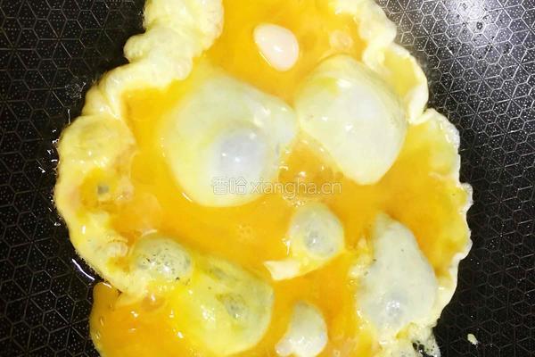 菠菜虾仁炒鸡蛋的做法图解4