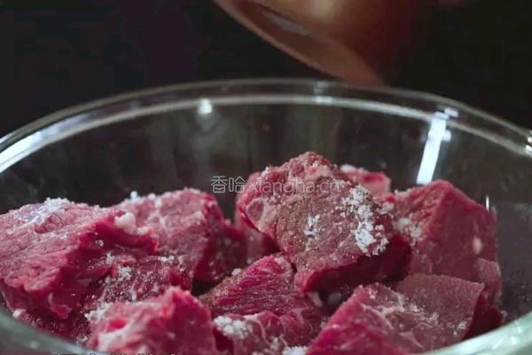 法式红酒烩牦牛肉的做法图解1