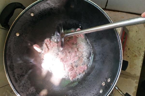 咖喱牛肉的做法图解2