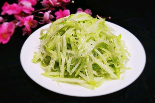 炝拌佛手瓜的做法图解10