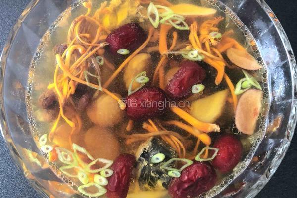 虫草茶树菇板栗煲乌鸡的做法图解6