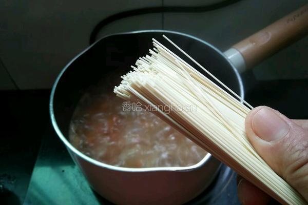 西红柿牛肉胡萝卜面的做法图解6